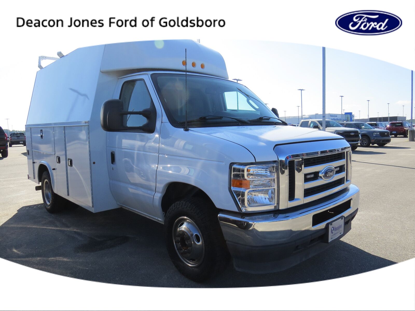 2024 FORD E-350