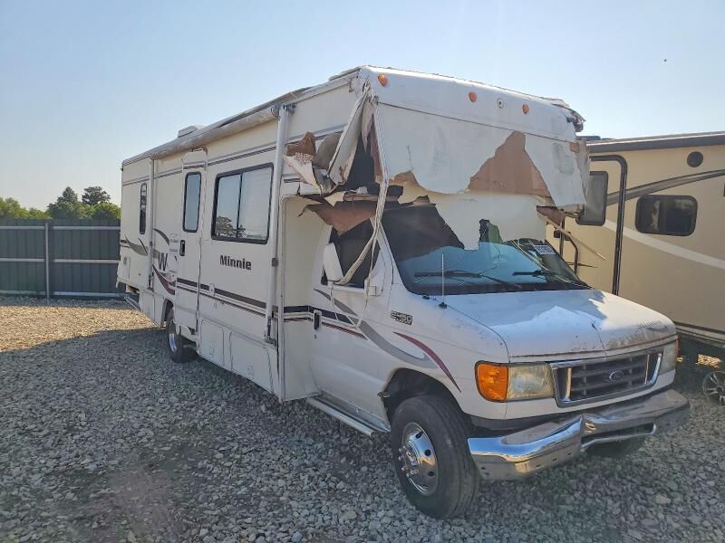 2005 FORD E-450