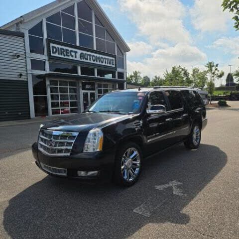2011 CADILLAC Escalade