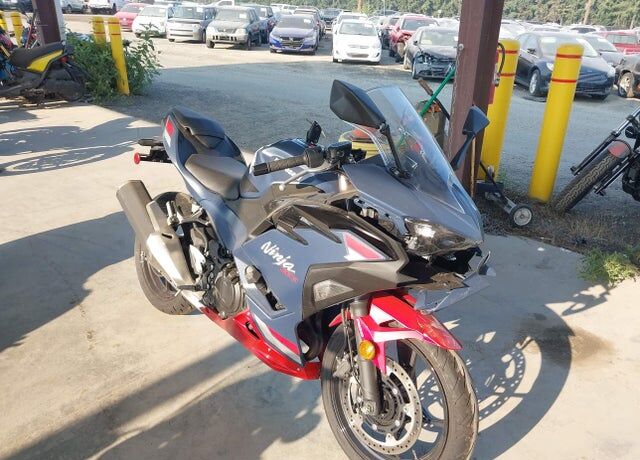 2026 KAWASAKI Ninja