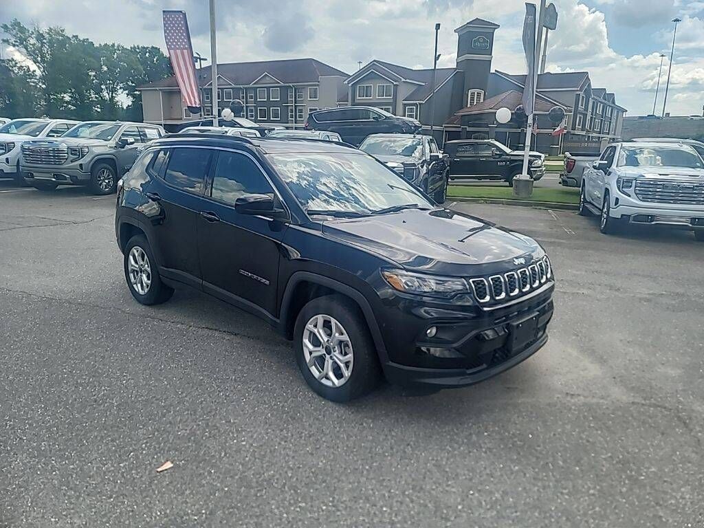 2025 JEEP Compass