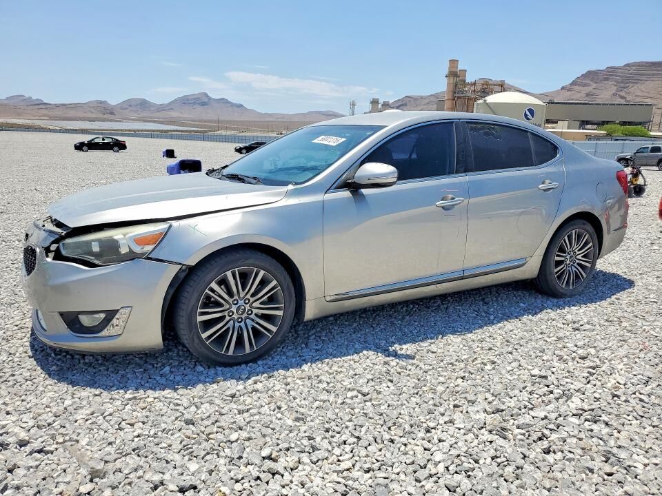 2014 KIA Cadenza