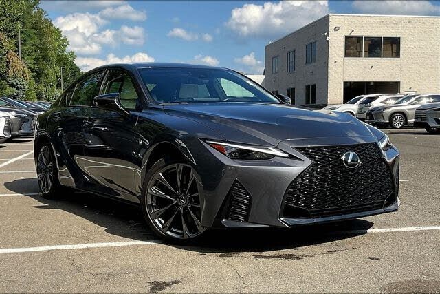 2025 LEXUS IS