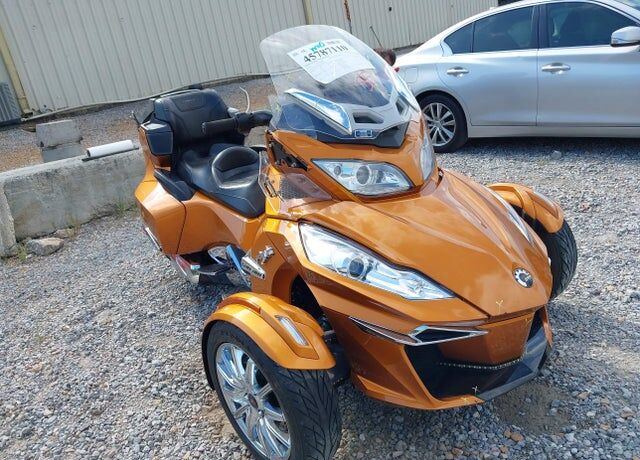 2014 CAN-AM Spyder
