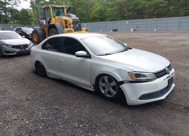 2013 VOLKSWAGEN Jetta