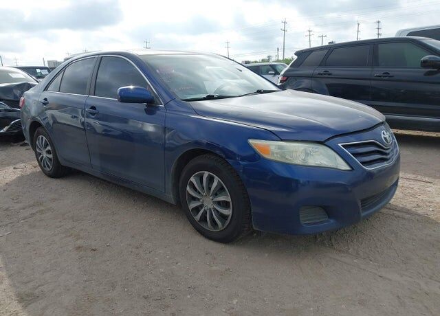 2010 TOYOTA Camry