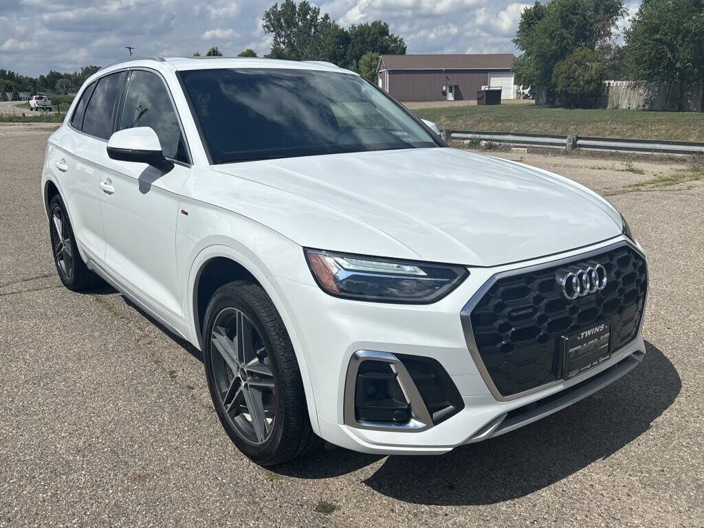 2023 AUDI Q5 e