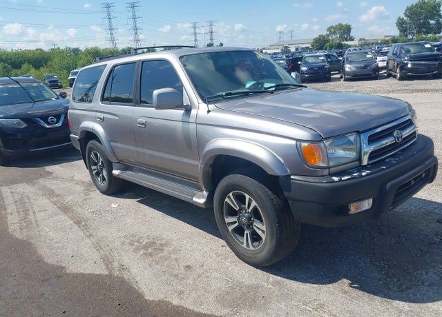 2002 TOYOTA 4-Runner