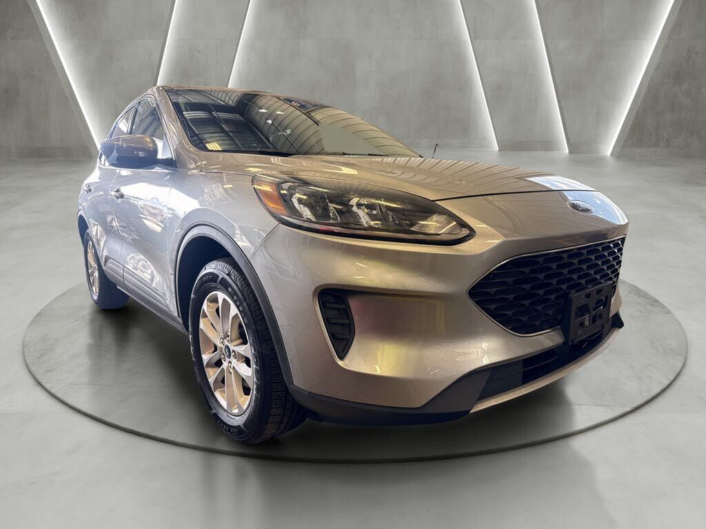 2021 FORD Escape