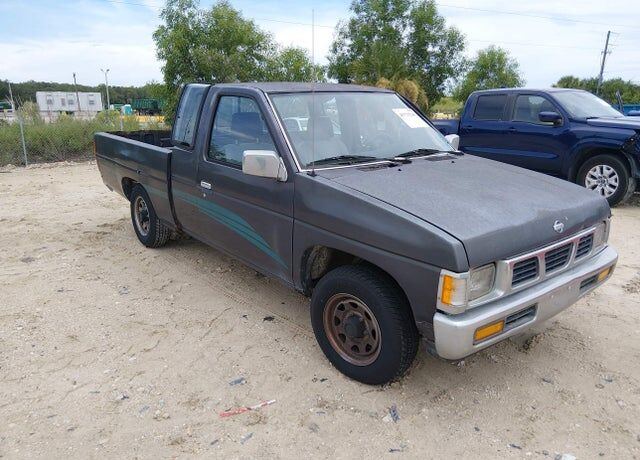 1995 NISSAN Pickup