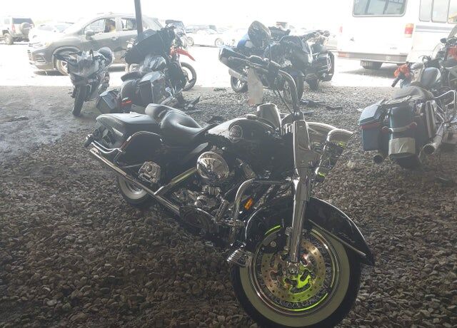 2008 HARLEY DAVIDSON FLHRC / Road King Classic