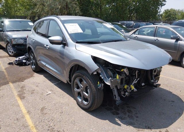 2024 FORD Escape