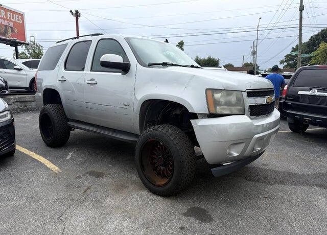 2011 CHEVROLET Tahoe
