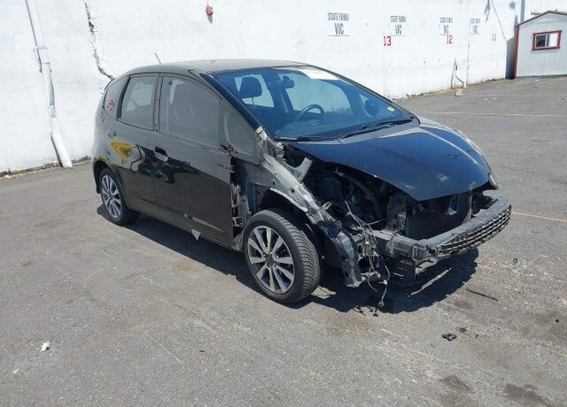 2012 HONDA Fit