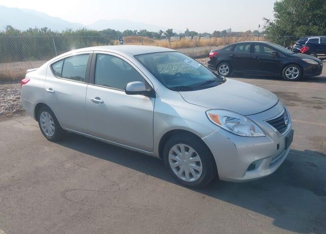 2013 NISSAN Versa