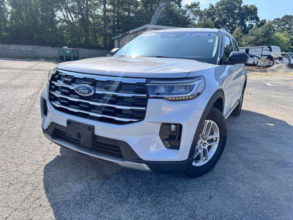 2025 FORD Explorer