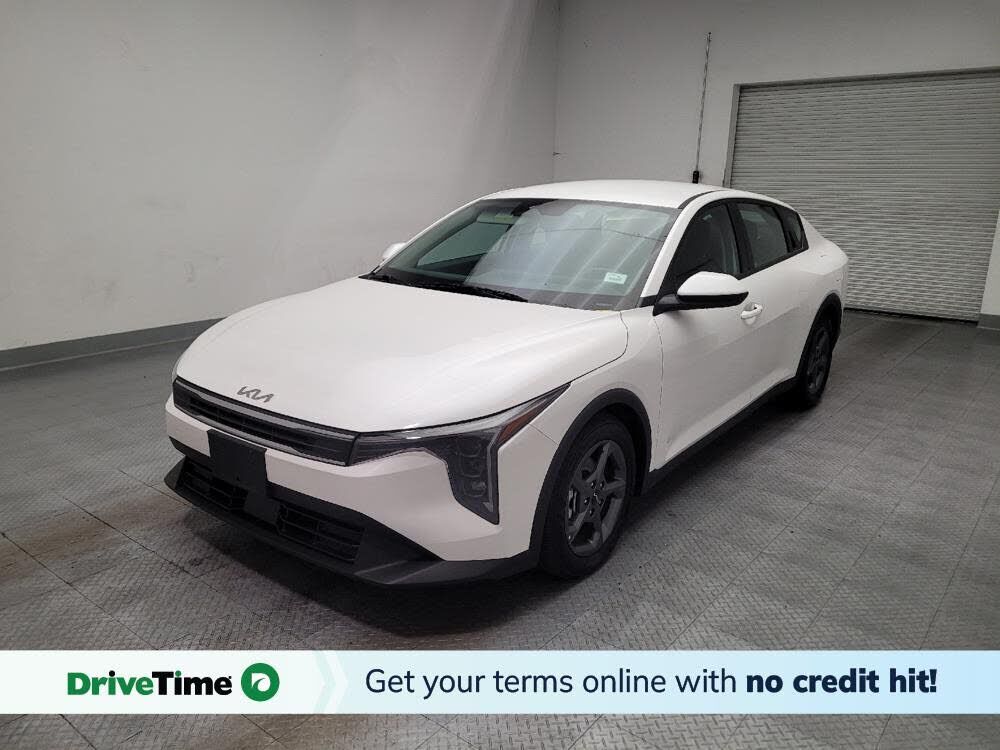 2025 KIA K4