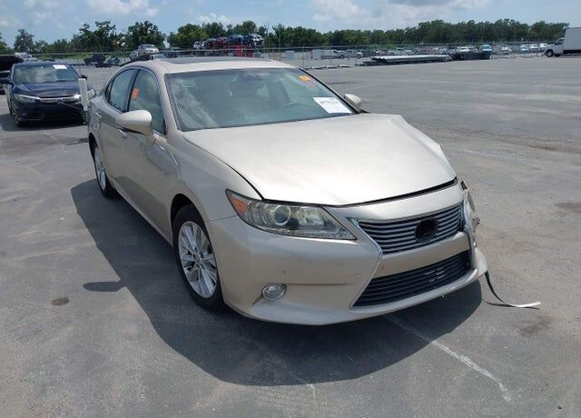 2013 LEXUS ES