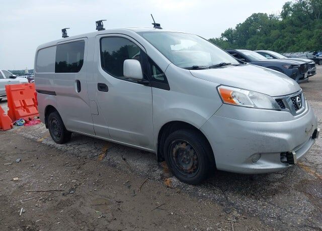 2015 NISSAN NV200