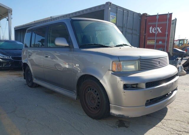 2004 TOYOTA SCION