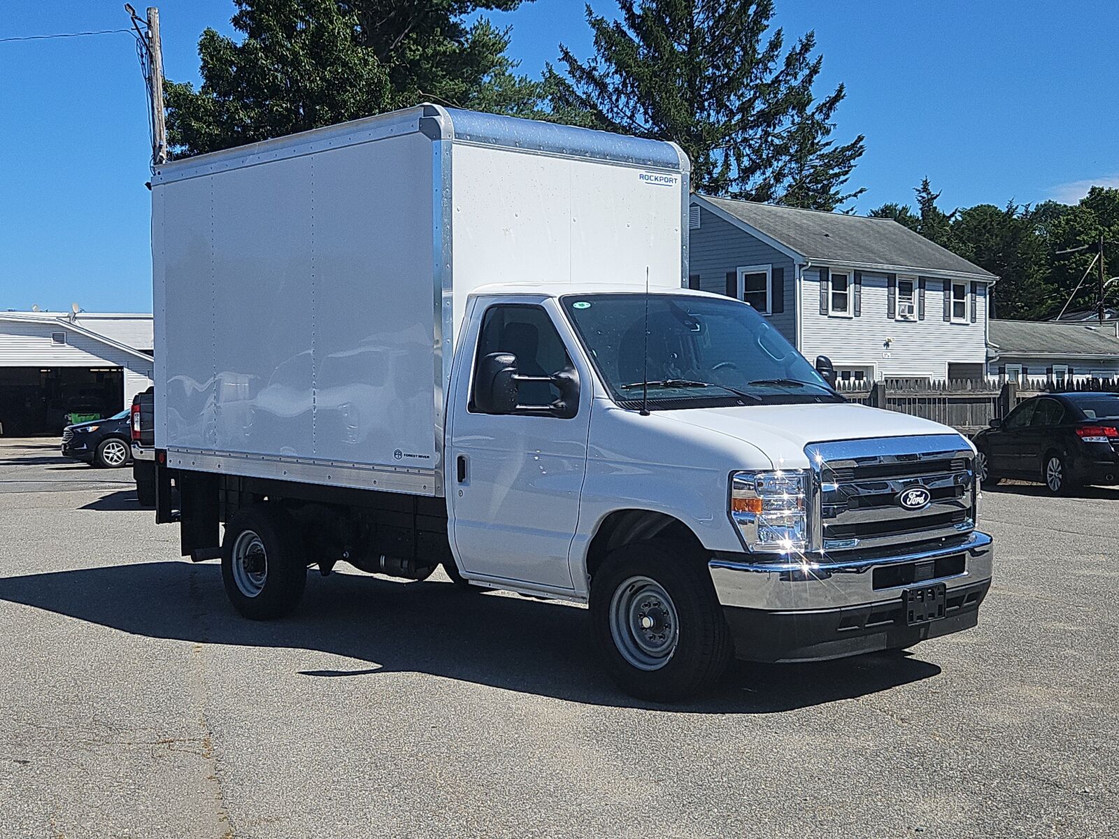 2027 FORD E-350