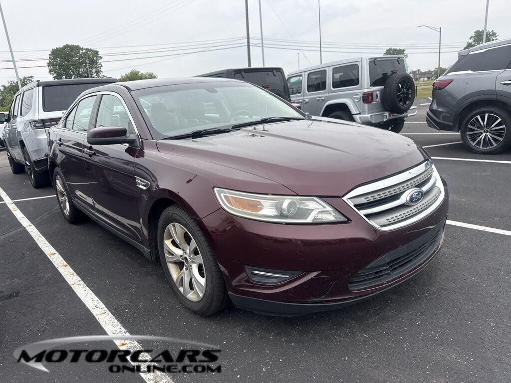 2011 FORD Taurus