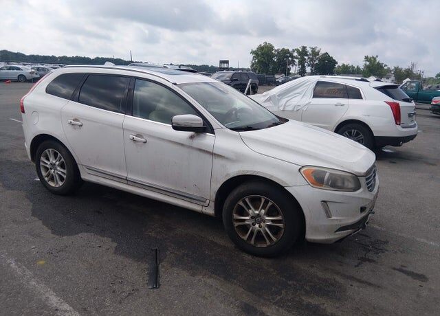 2015 VOLVO XC60
