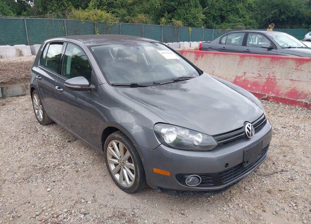 2014 VOLKSWAGEN Golf