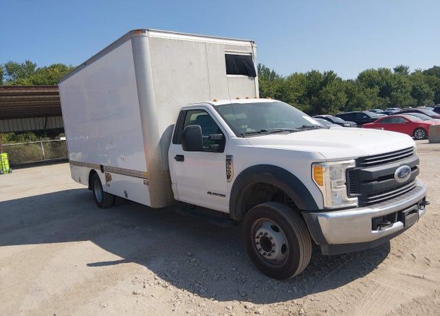 2017 FORD F-550