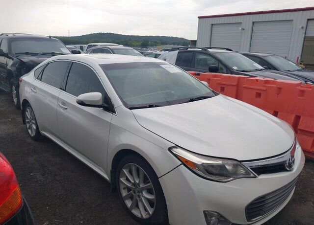 2013 TOYOTA Avalon