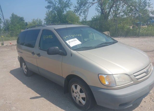 2001 TOYOTA Sienna