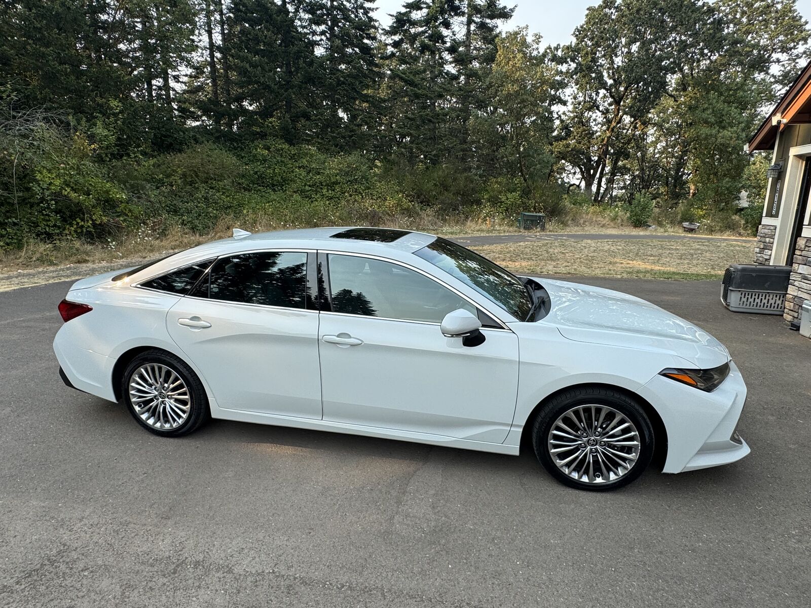 2022 TOYOTA Avalon