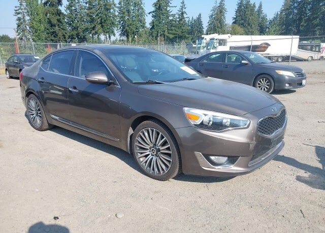 2014 KIA Cadenza