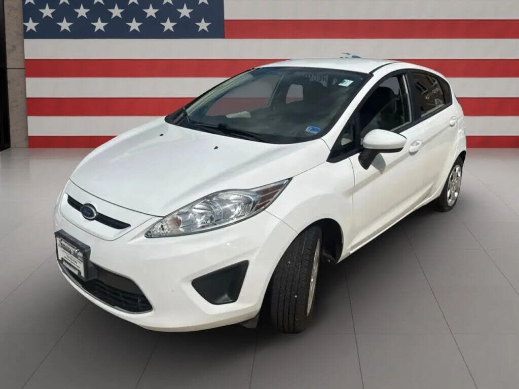 2011 FORD Fiesta