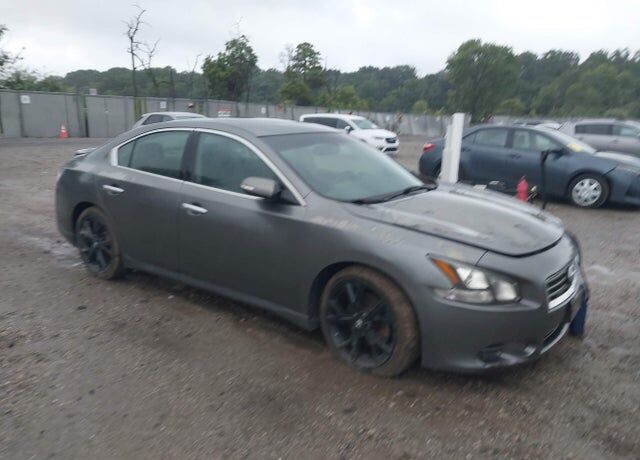 2014 NISSAN Maxima
