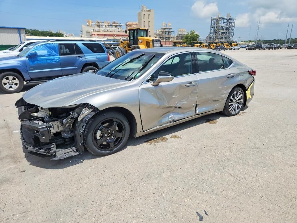 2020 LEXUS ES