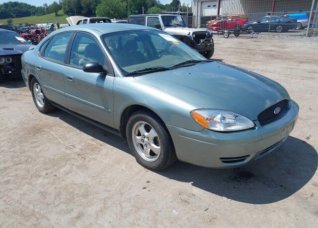 2005 FORD Taurus