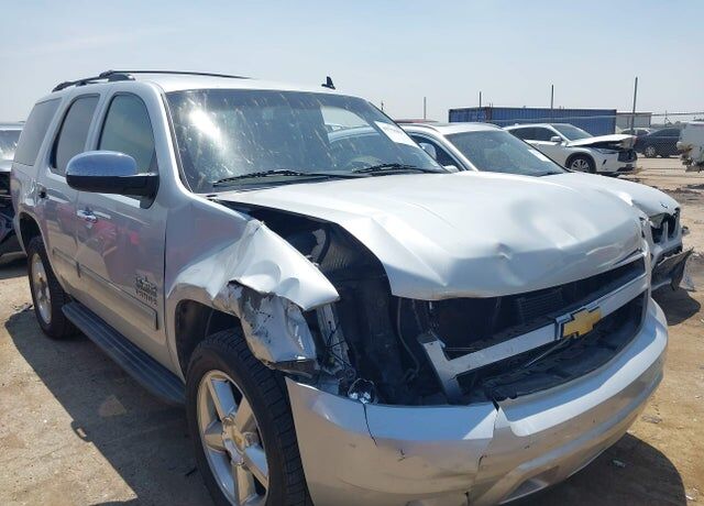 2013 CHEVROLET Tahoe