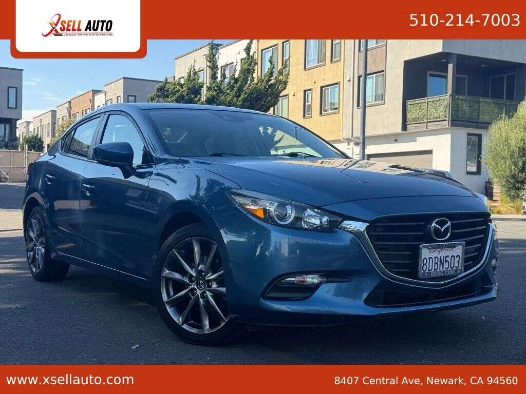 2018 MAZDA Mazda3