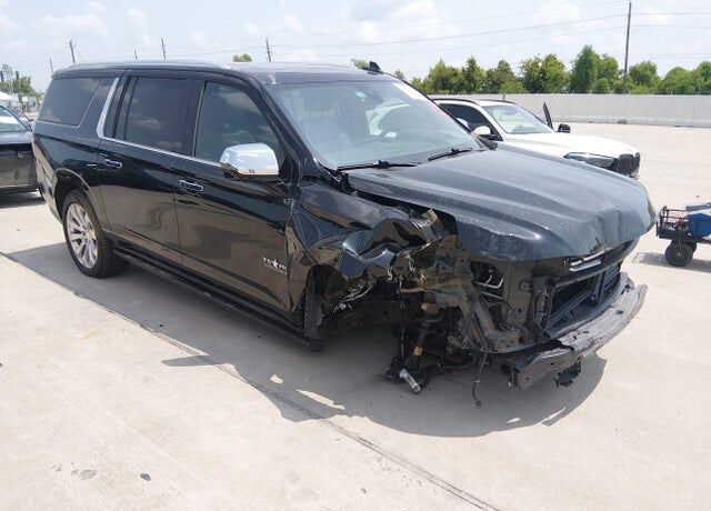 2022 CHEVROLET Suburban