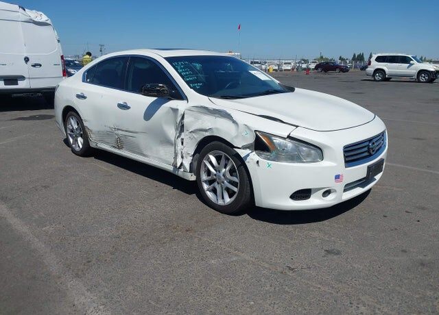 2013 NISSAN Maxima