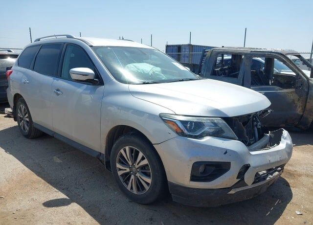2017 NISSAN Pathfinder