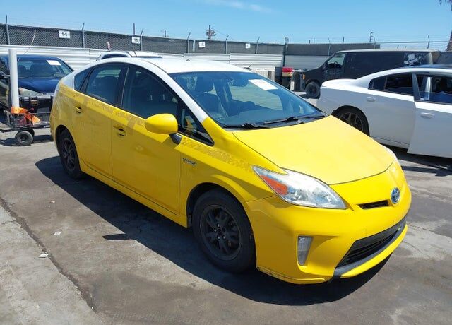 2015 TOYOTA PRIUS