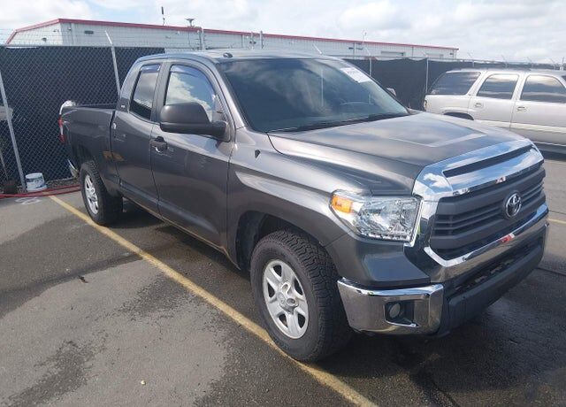2015 TOYOTA Tundra