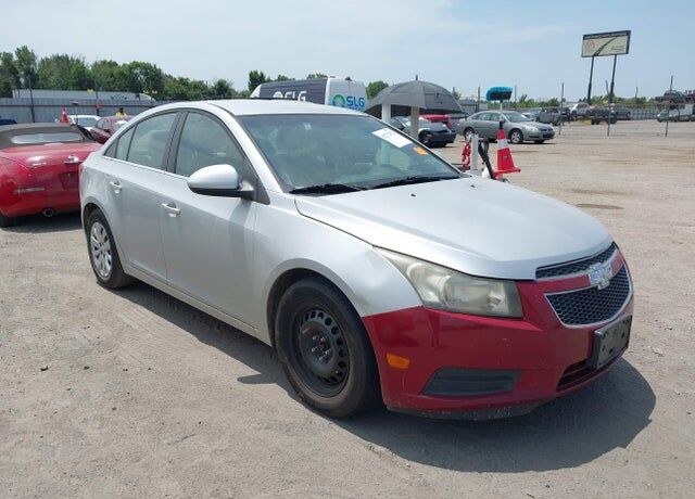 2011 CHEVROLET Cruze