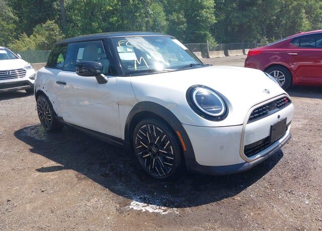 2025 MINI Hardtop