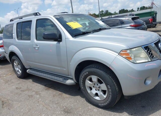 2011 NISSAN Pathfinder