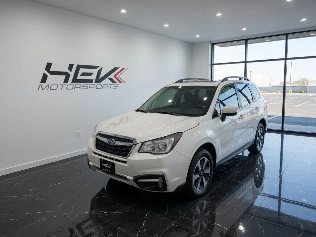 2018 SUBARU Forester