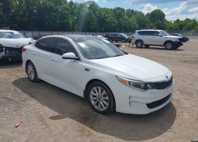 2017 KIA Optima