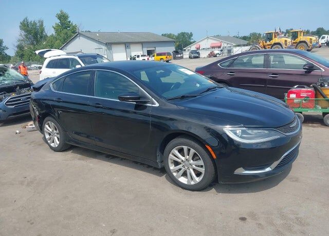 2015 CHRYSLER 200